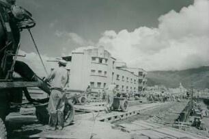Straßenbrücken, 1956