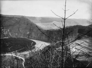 Flusstal : Blick auf ein Flusstal