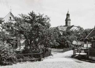 Blick zur Kirche