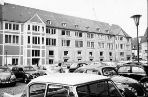 Freiburg: Städtische Bücherei vor der Fertigstellung