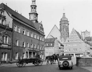 Marktplatz : Pirna. Marktplatz mit Blick zur Stadtkirche St. Marien