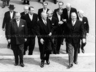 Bundespräsident Lübke und Bundeskanzler Dr.Adenauer kamen zum 10jährigen Bestehen der Landesregierung von Nordrhein-Westfalen nach Düsseldorf.