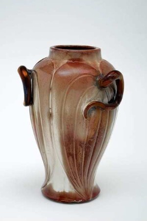 Henkelvase