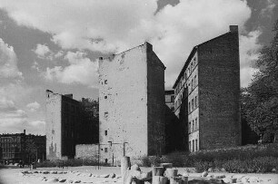 Hauswände in der Kollwitzstraße : Berlin-Prenzlauer Beg. Wohnhäuser, Kollwitzstraße, Ecke Metzer Straße