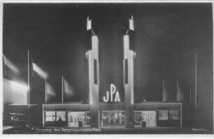 Eingang des Vergnügungsparkes: Internationale Pelz- und Jagd-Ausstellung Leipzig 1930 ; 31. Mai bis 30. September