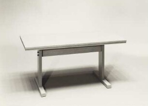 Ausziehtisch (Modell T 200)