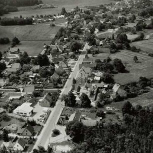 Ortsteilansicht entlang der Dorfstraße