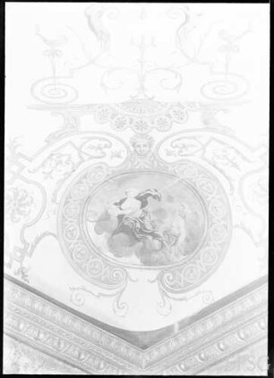 Berlin, Schloss Charlottenburg, Zweite Wohnung Sophie Charlotte, Schlafzimmer, R.: 111, während der Restaurierung.