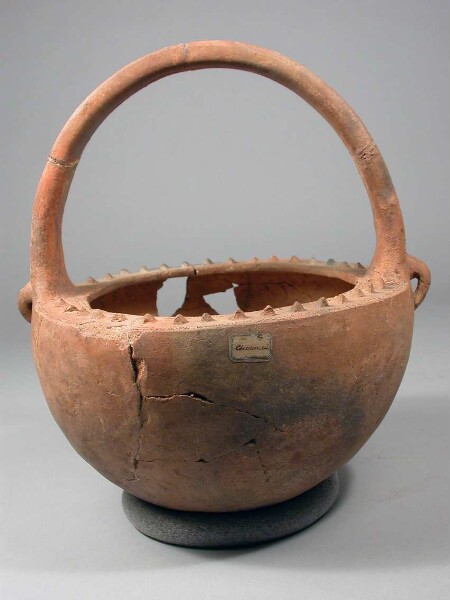 Clay pot (with handle)