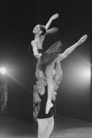 Szenenbilder aus einer Gala-Ballett-Soiree. Deutsche Staatsoper Berlin, 29.01.1972