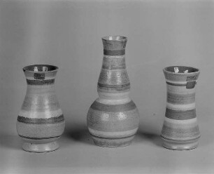 Vase : Drei Vasen (1. Dr. 20. Jh.; wohl K. Feuerriegel)