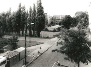Dresden-Südvorstadt. Zwickauer Straße. Blick von der Nossener Brücke nach Nordosten