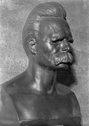 Friedrich Nietzsche