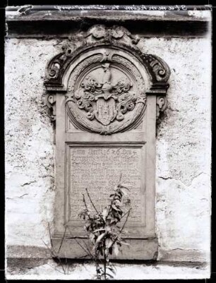 an der Kirche; Grabstein 1626
