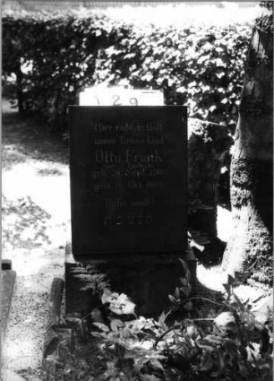 Grabstein 129