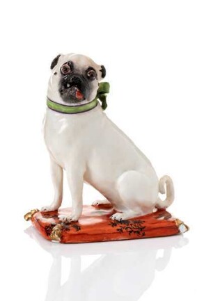 Sitzender Mops