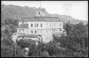 Niederlößnitz. Sanatorium Schloss Niederlößnitz