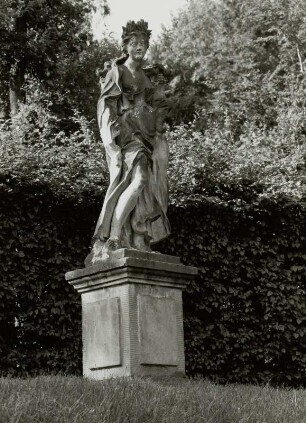 Allegorische Frauengestalt