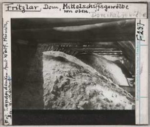 Fritzlar: Dom, Mittelschiffsgewölbe von Oben