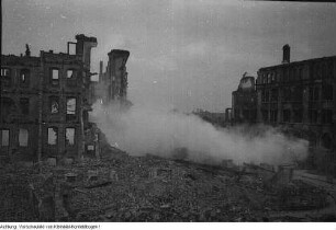 Dresden. Sprengungen während der Enttrümmerung, 1946/47