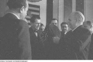 Dresden. Wilhelm Pieck, Präsident der DDR, in Dresden bei der Landesregierung Sachsen, November 1949