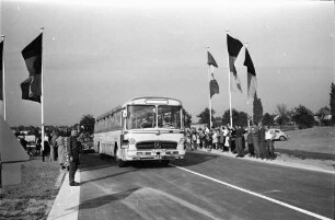 Bau des Autobahnzubringers Süd zwischen Entenfang und Autobahneinfahrt Ettlingen.