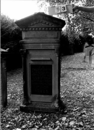 Grabstein 93