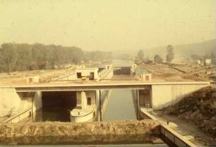Esslingen, Schleuse Oberesslingen, Kanal mit Wasser