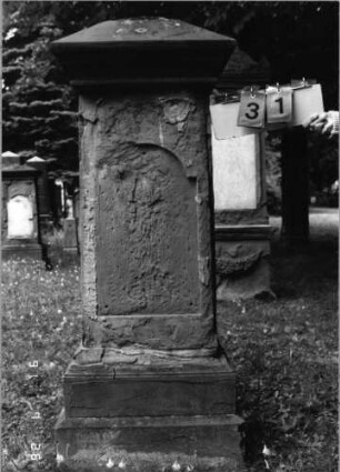 Grabstein 31