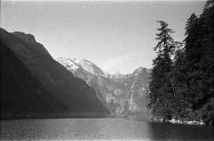 Königsee: der Königsee, rechts Archen Wand