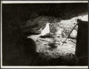 Österreich, Golling an der Salzach. Kroatenhöhle am Pass Lueg