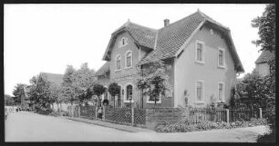 Naustadt. Pfarrhaus, Gasthof, Geschäftshaus Fr. Seifert