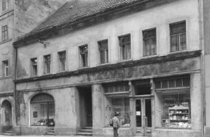 Bautzen, Wendische Straße 18. Wohnhaus mit Läden (A. 18. Jh.). Straßenansicht