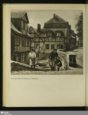 Steil bergan führen die Gäßchen zum Schloßplatz