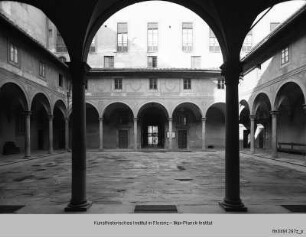 Ospedale degli Innocenti, Ospedale degli Innocenti: Chiostro degli Uomini, Florenz