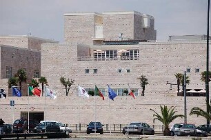 Lissabon - Kongreßzentrum : Lissabon, internationales Kongresszentrum im Stadtteil Belem, aufgenommen 2006