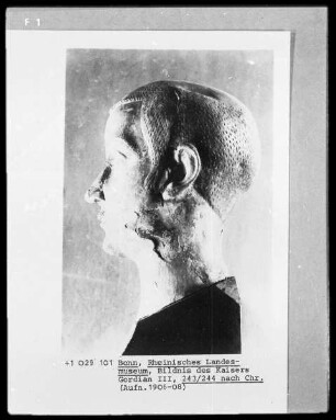 Kolossalkopf des römischen Kaisers Gordian III. (244 n. Chr.)