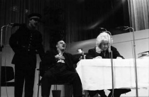 Freiburg: Kongresssaal, Abend der Begegnung, Komisches Terzett, "Eine fidele Gerichtssitzung"