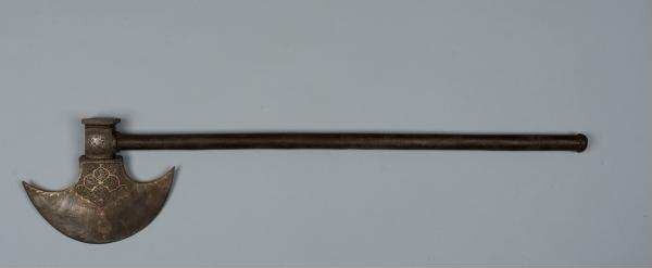 Tabar type battle axe