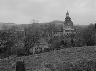 Blick zum Neuen Schloß