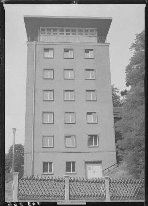 Rangierbahnhof Dresden-Friedrichstadt. Sozialgebäude am Ablaufberg (unweit Flügelweg) : Dresden-Friedrichstadt. Rangierbahnhof Dresden-Friedrichstadt. Sozialgebäude am Ablaufberg (unweit Flügelweg)