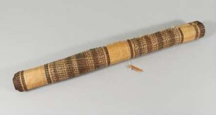 tsierem (laut Finsch), adjok (für Frauen) (laut Krämer)