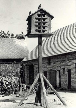 Taubenschlag in Dissen : Ort: Dešno / Dissen. Taubenschlag auf einem Bauernhof