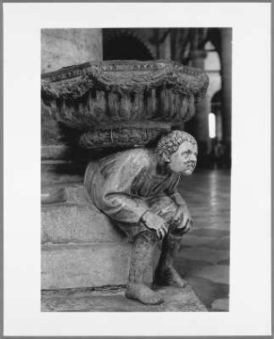 Atlantenfigur in einer Kirche, Verona