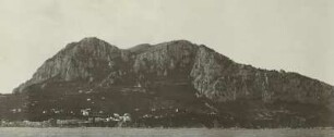 Italien. Insel Capri. Nordseite, vom Schiff gesehen