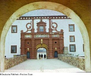 Schloß Augustusburg : Schloss Augustusburg, Eingangstor