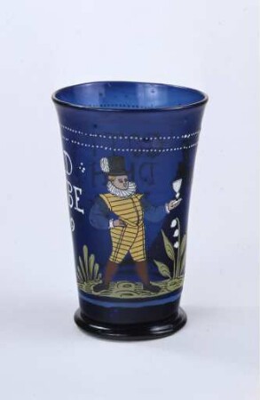 Becher mit Darstellung eines Brautpaares und Inschrift