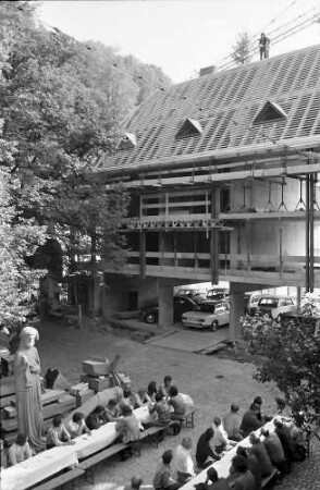 Freiburg: Münsterbauhütte; Richtfest für den Lagerbau der Münsterbauhütte