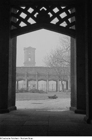 Blick vom Grassimuseum auf den Turm der Johanniskirche