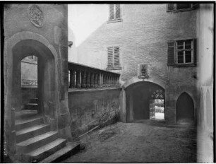 Schloß Eberstein Schloßhof mit Terasse nach Nordosten